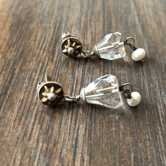 Quartz crystal pearl drop earrings - Picture 6 of 8